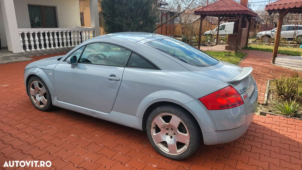 Audi TT 1.8 T quattro - 1