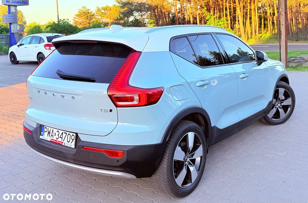 Volvo XC 40 - 33