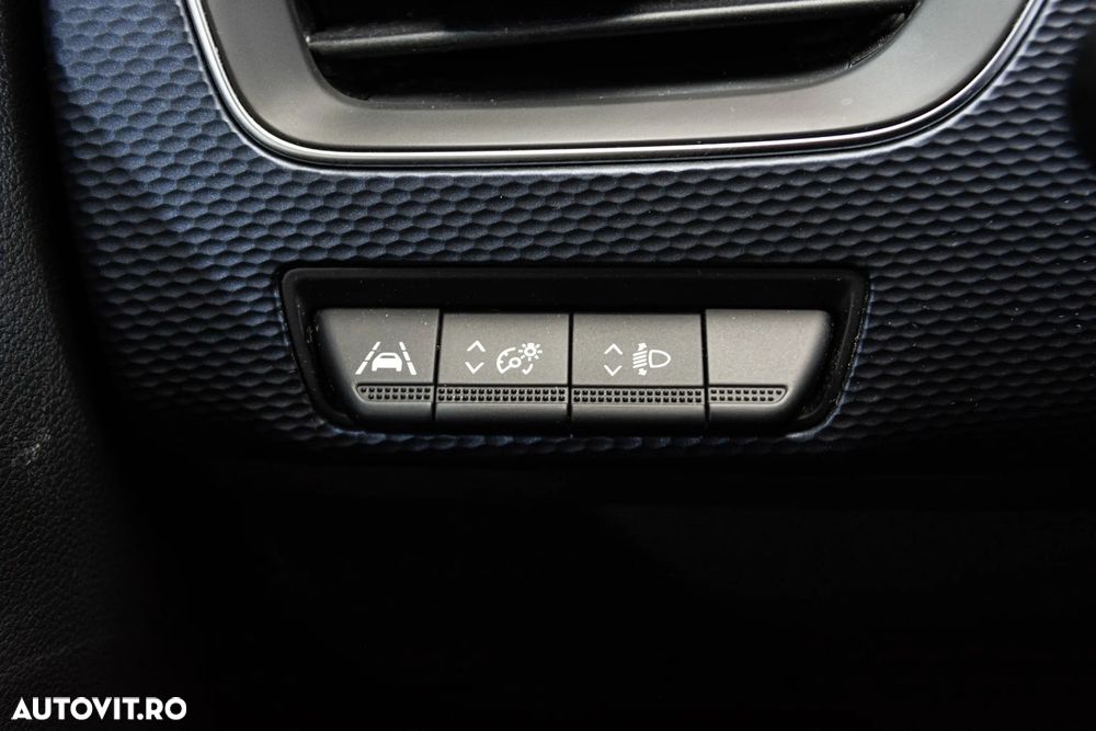 Renault Arkana E-TECH 145 Evolution - 27