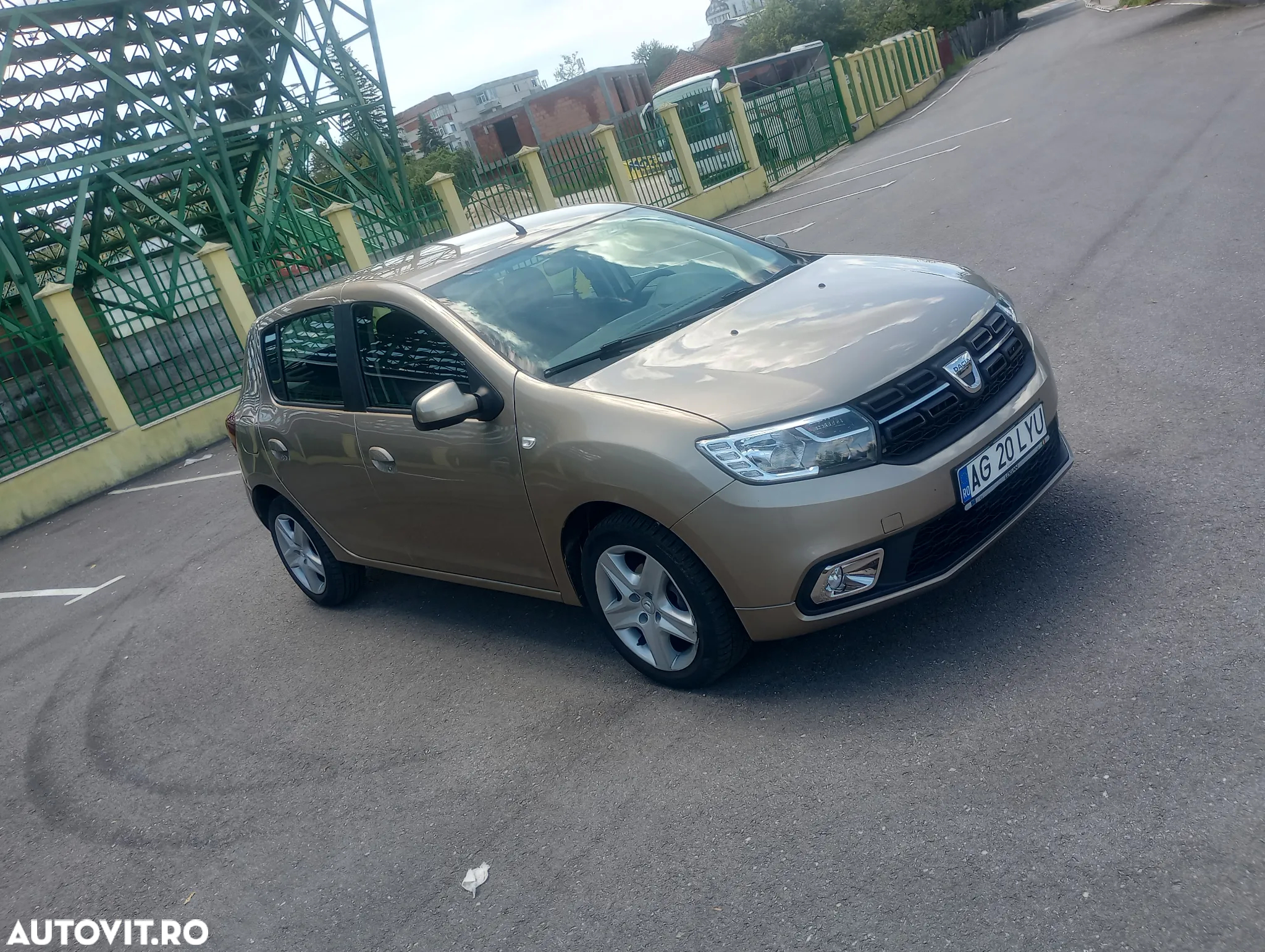 Dacia Sandero 1.5 DCI Laureate - 8