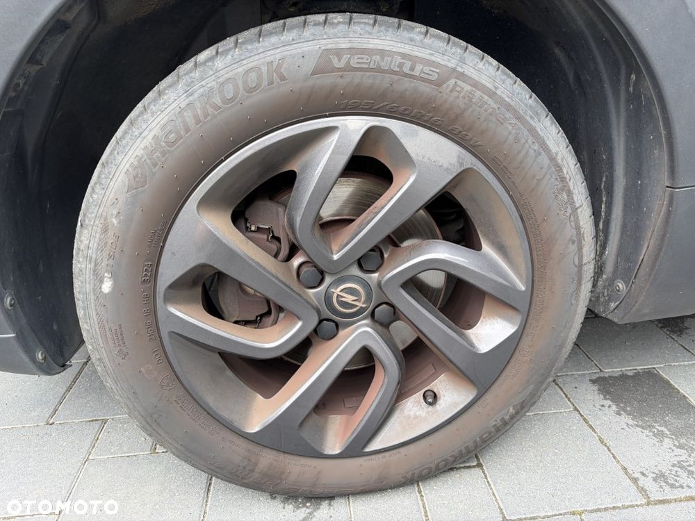 Opel Crossland X - 9