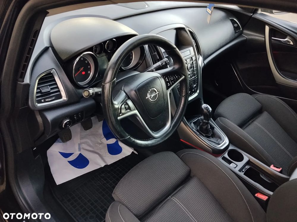 Opel Astra 1.4 Innovation - 10