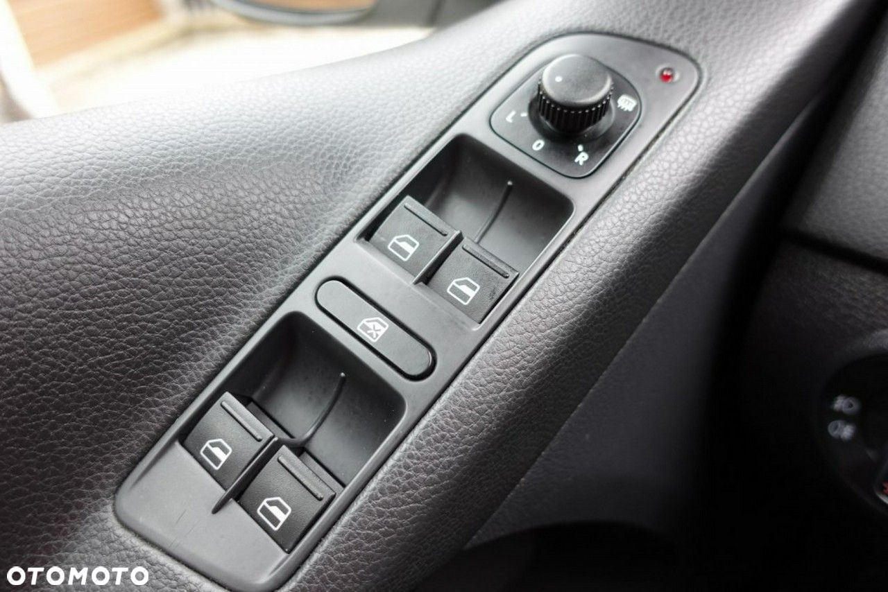 Volkswagen Tiguan - 16