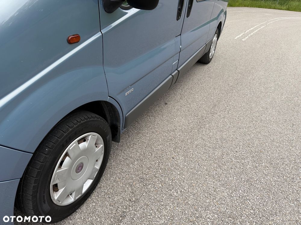 Opel Vivaro - 29