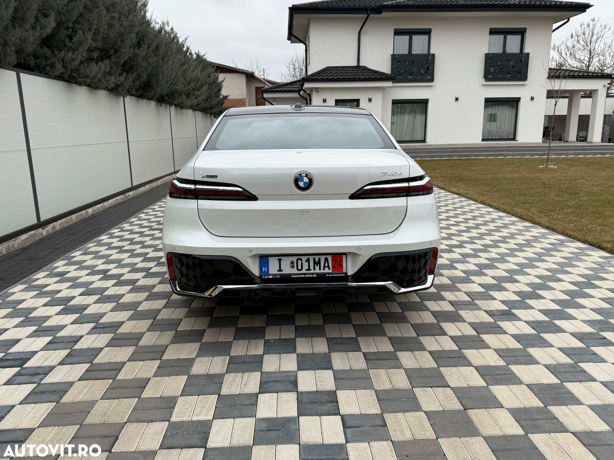 BMW Seria 7 740d xDrive MHEV - 6