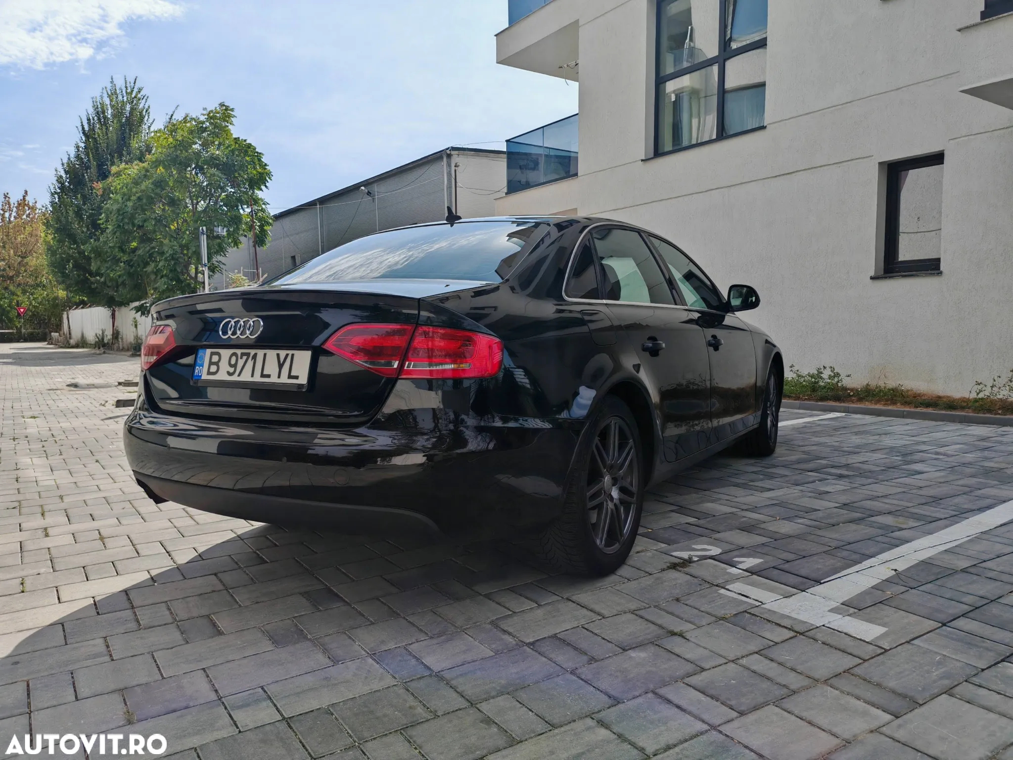 Audi A4 2.0 TDI B8 - 8