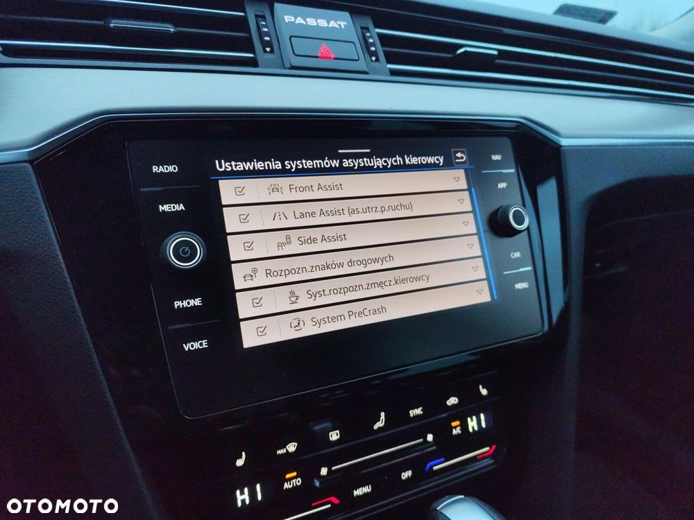 Volkswagen Passat - 27