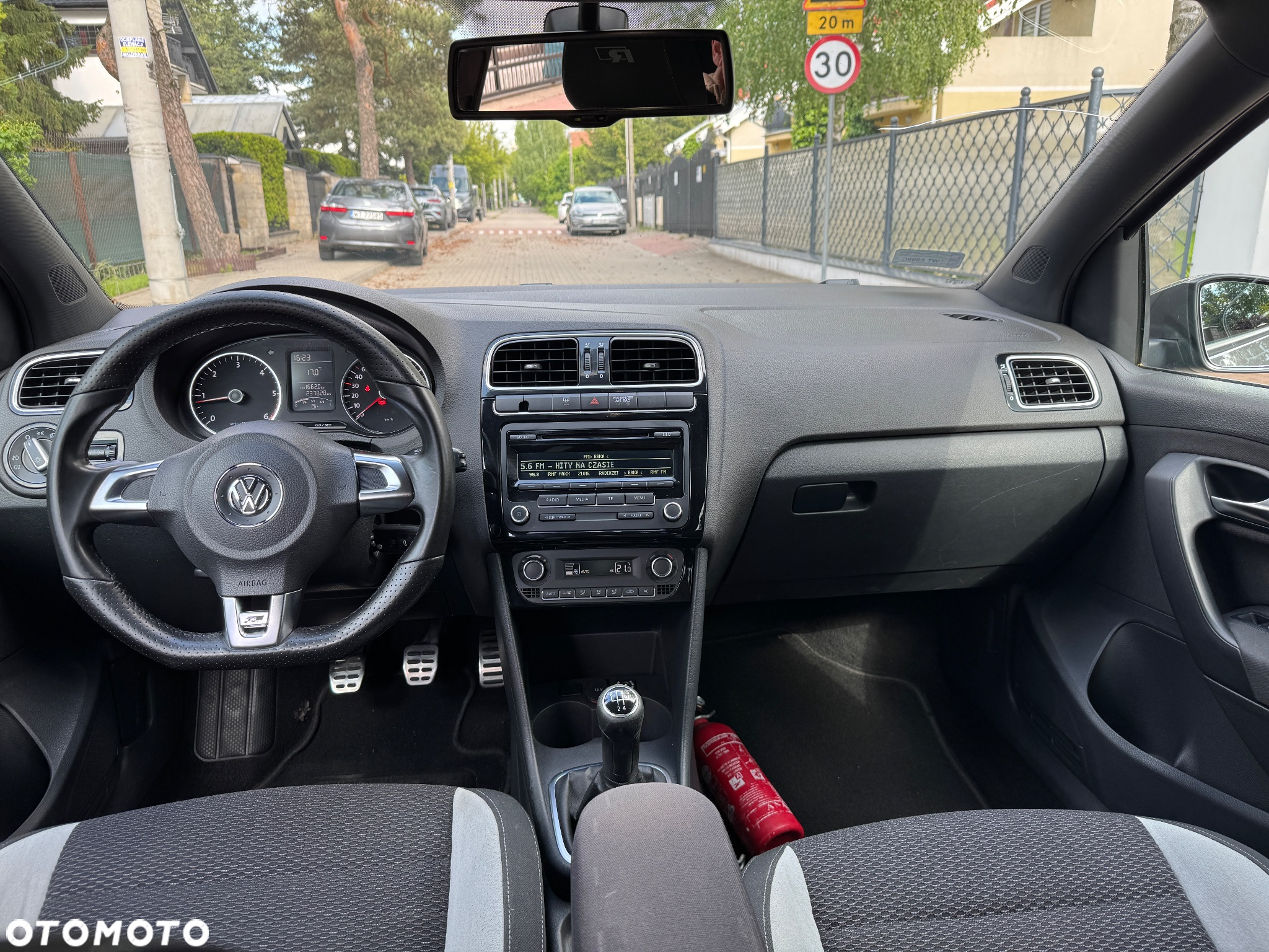 Volkswagen Polo 1.6 TDI DPF Comfortline - 16
