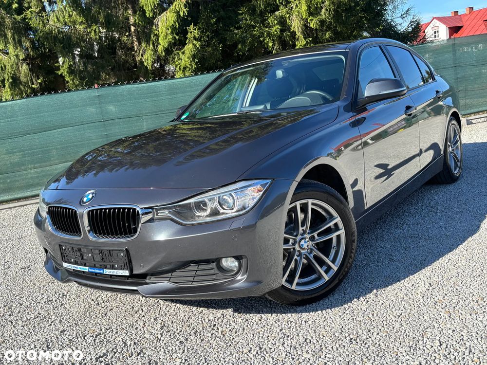 BMW Seria 3 320d Sport Line - 2