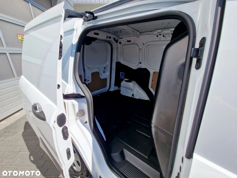 Ford TRANSIT COURIER - 19