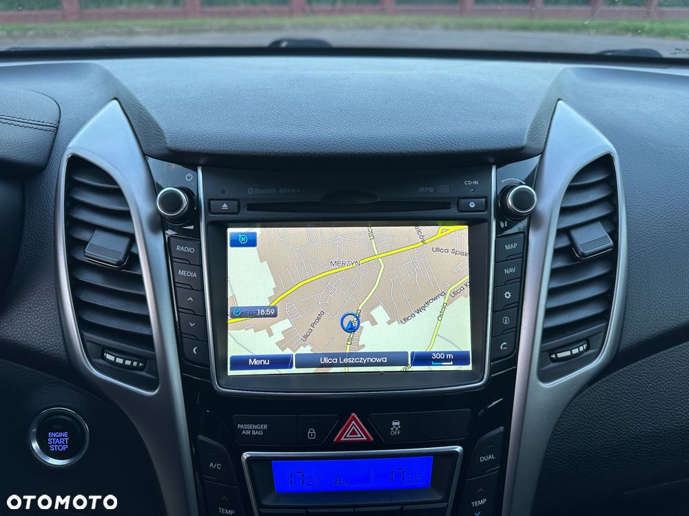 Hyundai i30 1.6 GDI Premium - 26