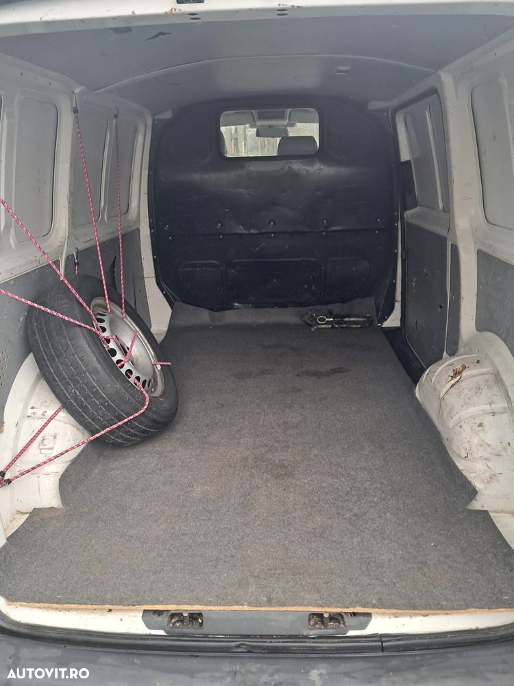Volkswagen Transporter - 12