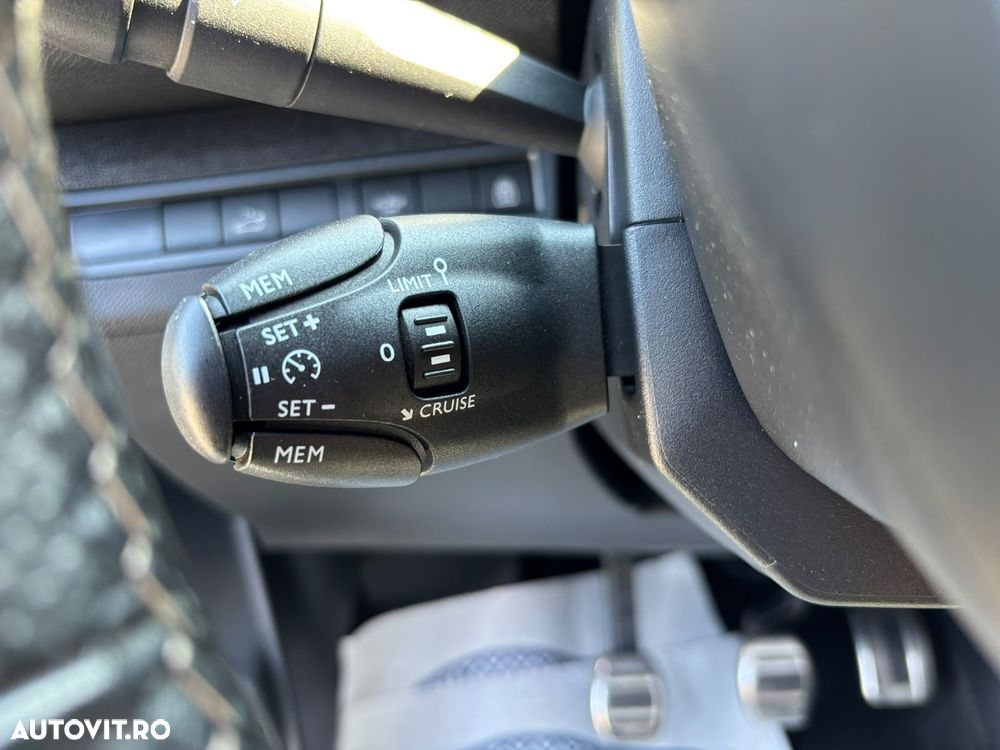 Peugeot 3008 - 18