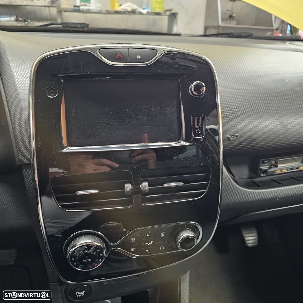 Renault Clio 1.5 dCi Dynamique S 82g - 12