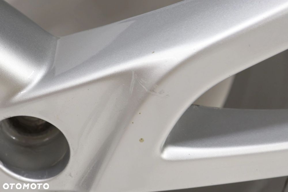 Audi Q3 felga aluminiowa 8U0071497 6.5Jx17H2 ET33 - 3