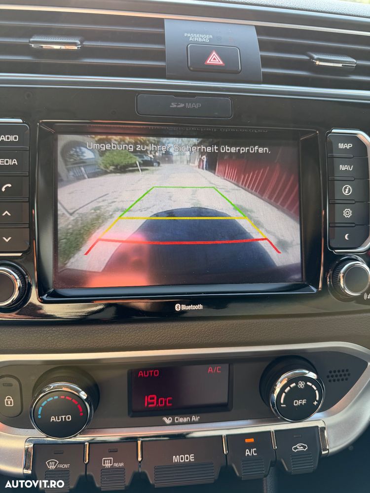 Kia Rio 1.1 CRDI Fifa World Cup Edition - 20