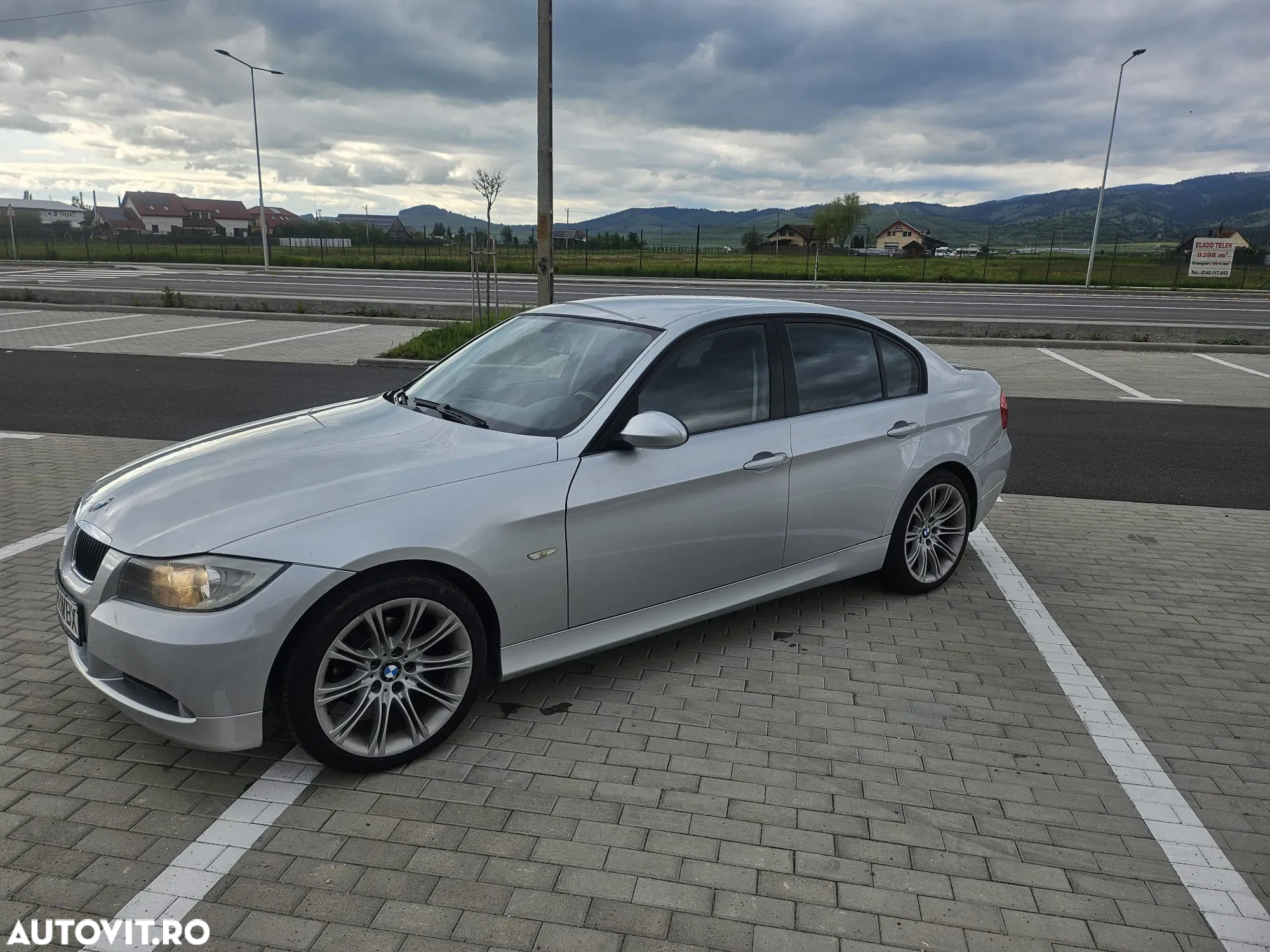 BMW Seria 3 318d - 4