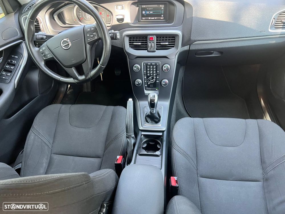 Volvo V40 2.0 D2 Momentum - 14