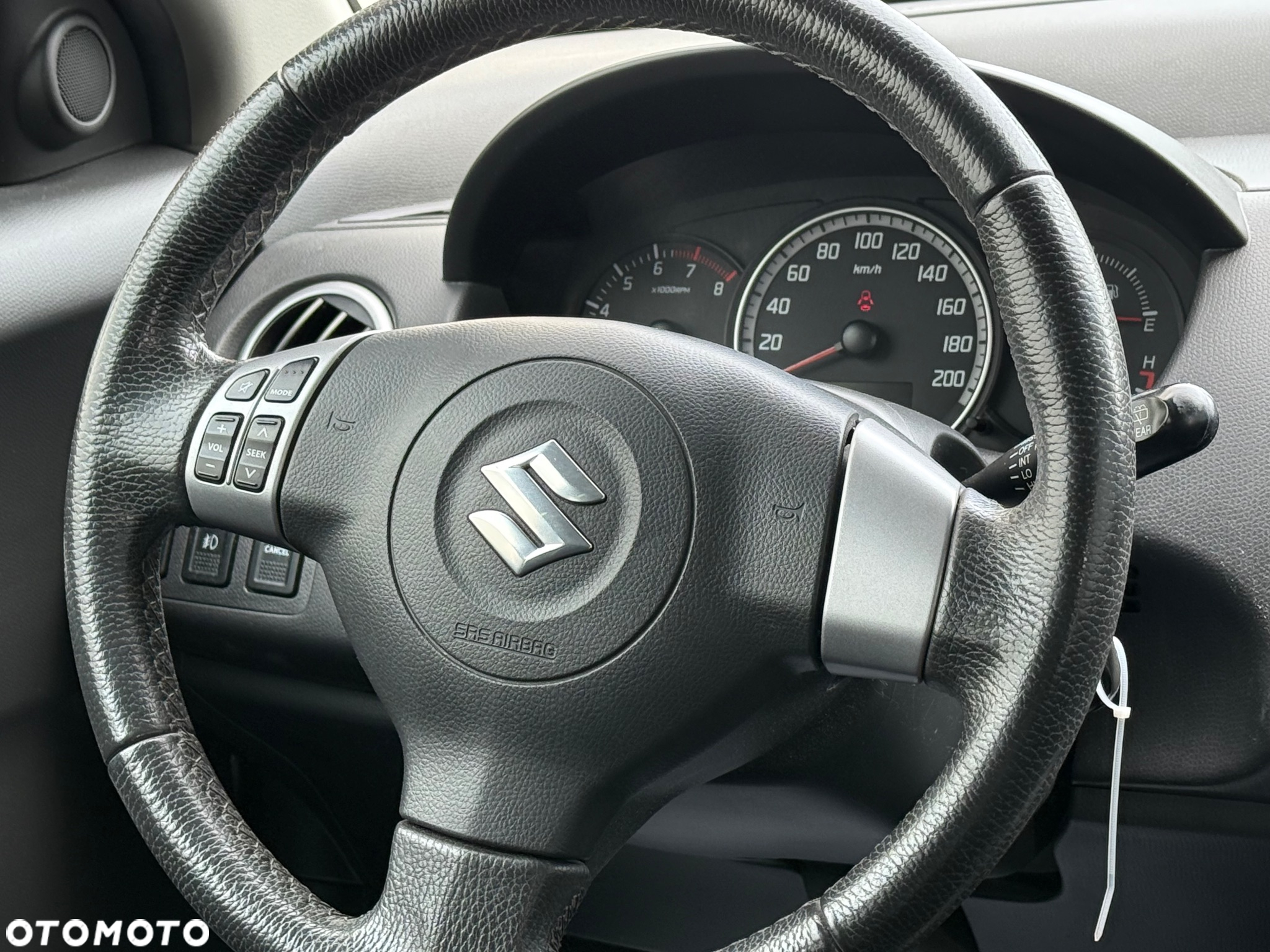 Suzuki Swift 1.3 GS / Premium - 10