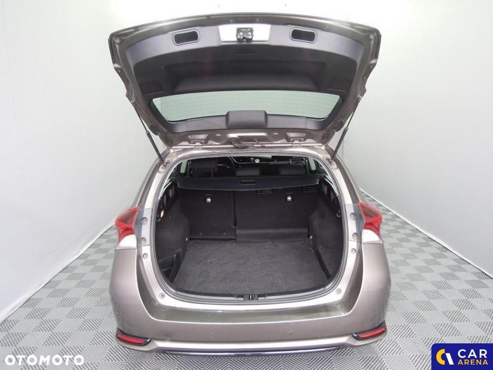 Toyota Auris - 19