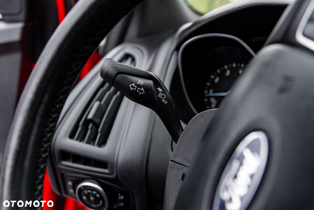 Ford Focus 1.5 EcoBoost ST-Line - 29