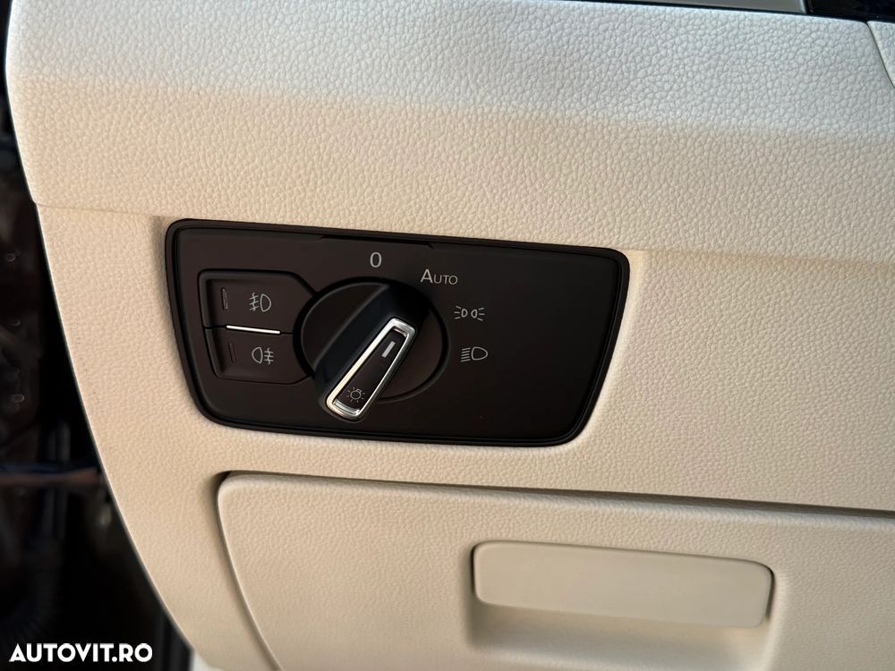 Volkswagen Passat 2.0 TDI DSG Highline - 16