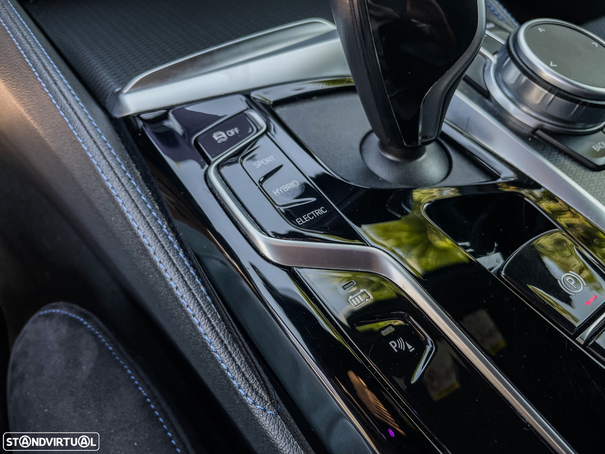 BMW 530 e Pack Desportivo M - 37
