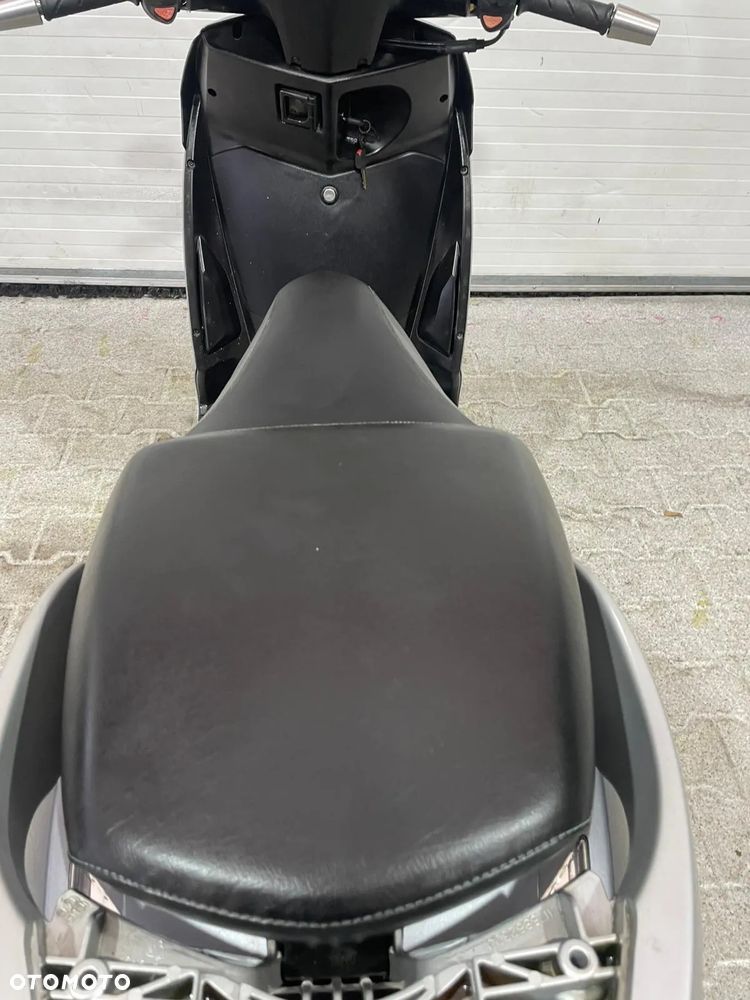 Peugeot Geopolis - 36