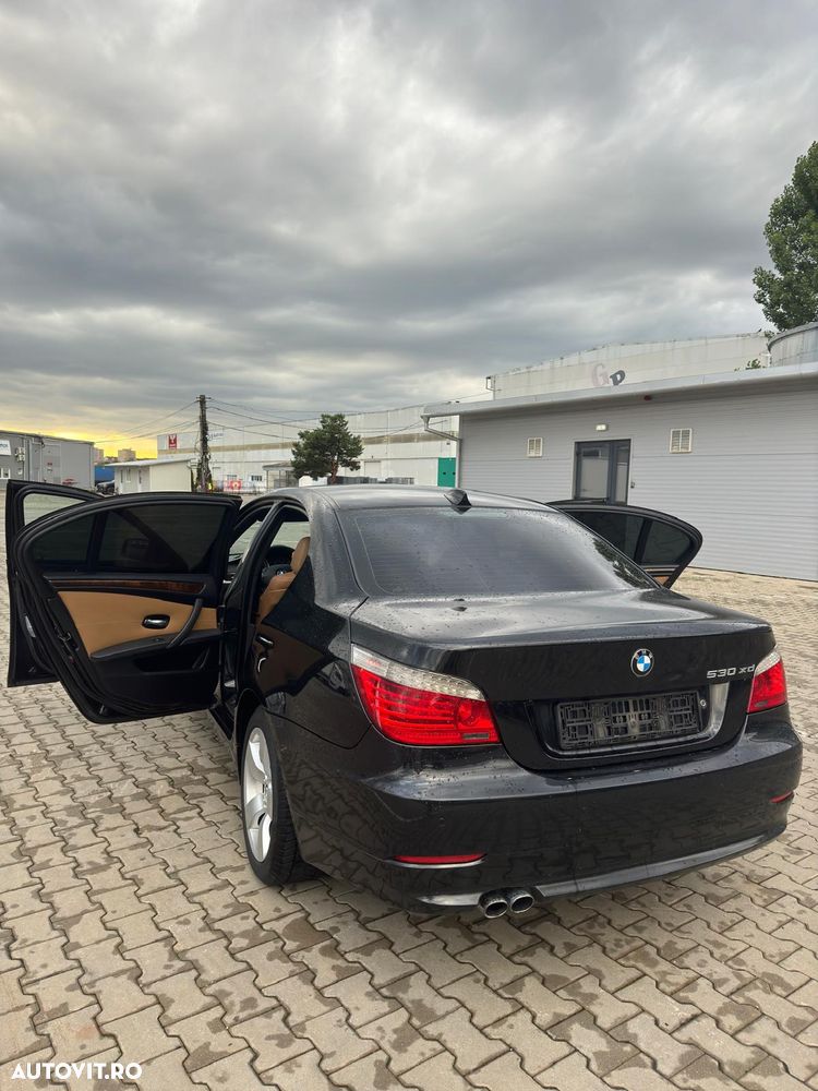 BMW Seria 5 530xd Aut. - 11