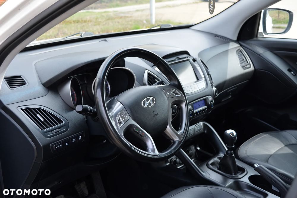 Hyundai ix35 2.0 CRDi 4WD Premium - 18