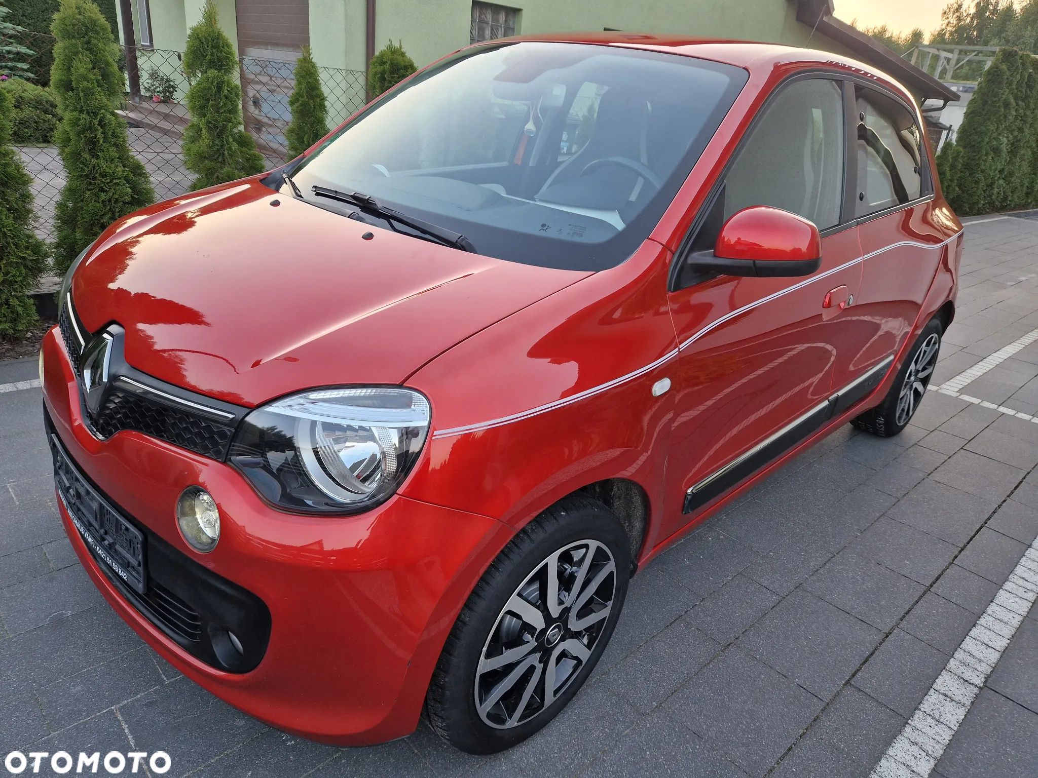 Renault Twingo SCe 70 Start&Stop Luxe - 1