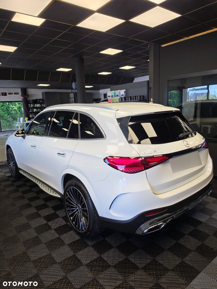 Mercedes-Benz GLC 300 mHEV 4-Matic AMG Line - 21
