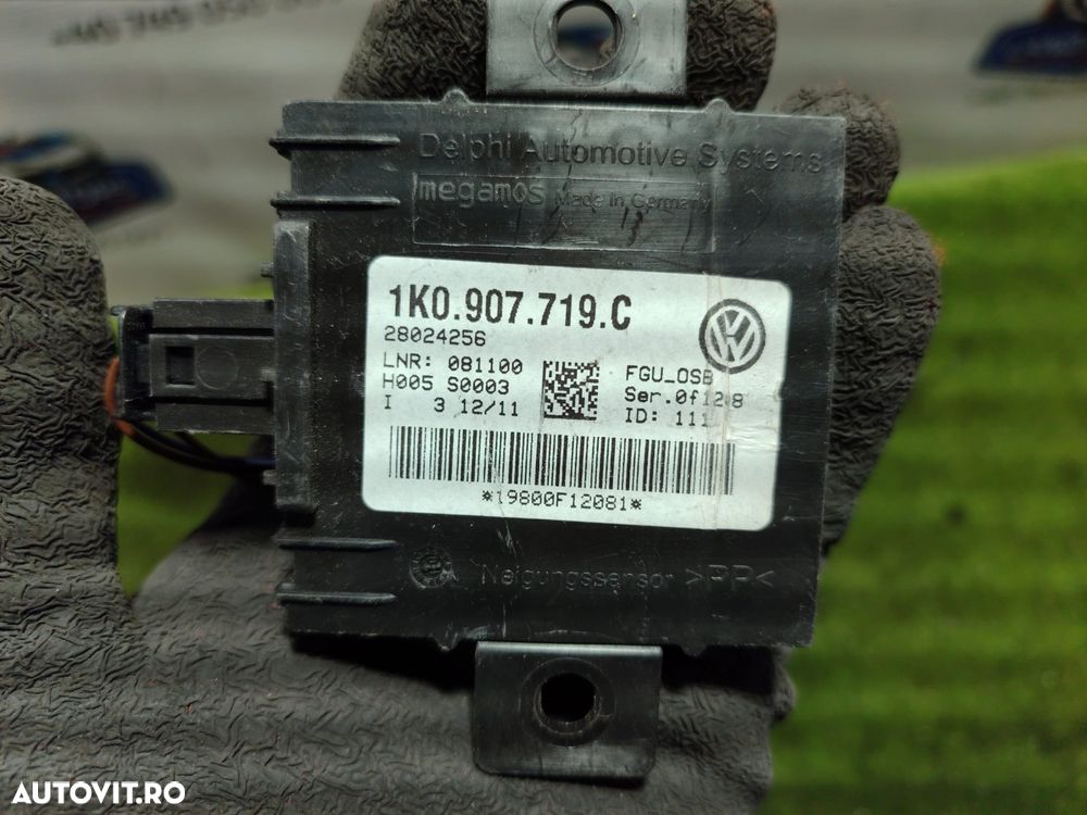 RELEU STABILIZATOR TENSIUNE + MODUL ALARMA + MODUL CONTROL ALARMA + MODUL SENZORI PARCARE AUDI A3 2.0 DIESEL 2012 / 2012-2020 / AUDI A1 1.4 BENZINA 2012 / 2010-2018 / AUDI A4 B8 S LINE 2.0 DIESEL 2010 BERLINA / 2009-2016 / COD OEM 6R0919433 / 1K0907719C / 10R030607 / 8E0054635D - 6