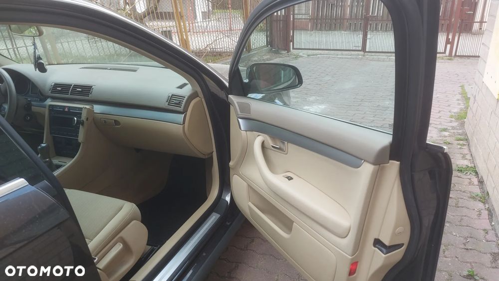 Audi A4 Avant 2.0 TDI DPF Ambiente - 7