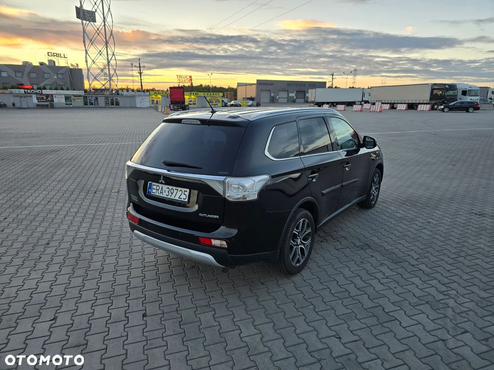 Mitsubishi Outlander 2.2 DID Intense + 4WD - 16