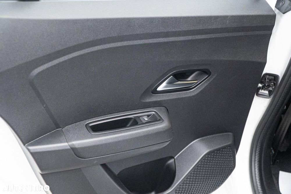 Dacia Logan TCe 90 CVT Journey - 26