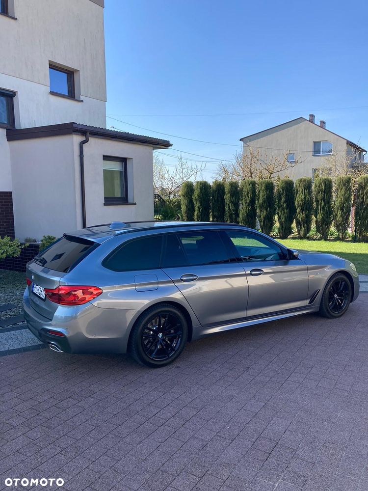 BMW Seria 5 520d M Sport - 12