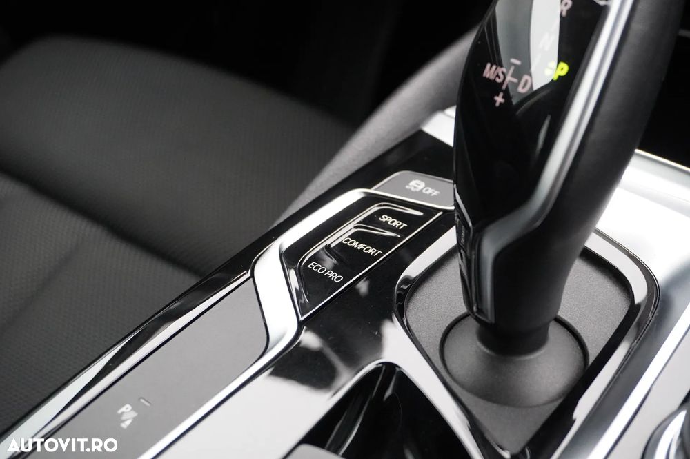 BMW Seria 5 520i Aut. Sport Line - 20