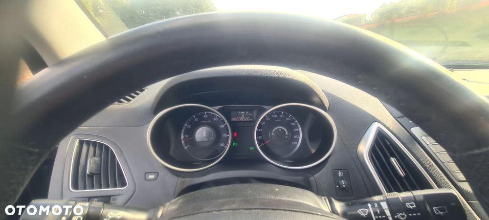 Hyundai Tucson - 8