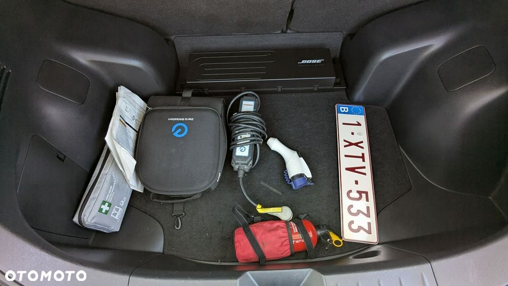 Nissan Leaf - 35