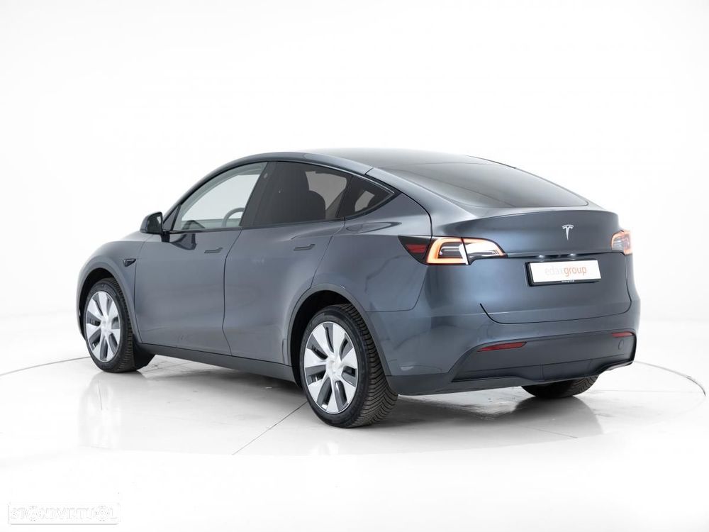 Tesla Model Y Long Range Dual Motor AWD - 5