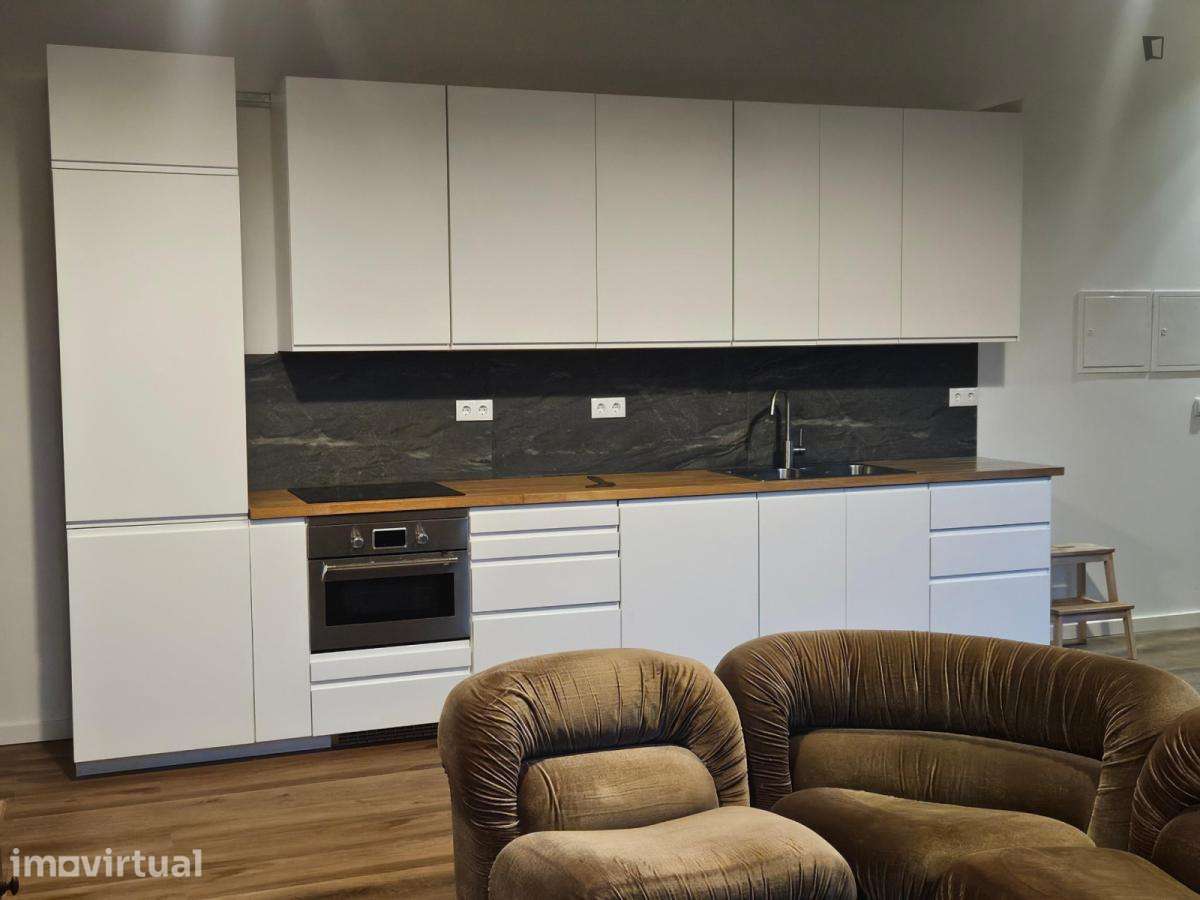Apartamento com 1 quartos - localizado em Vila real - Grande imagem: 2/11