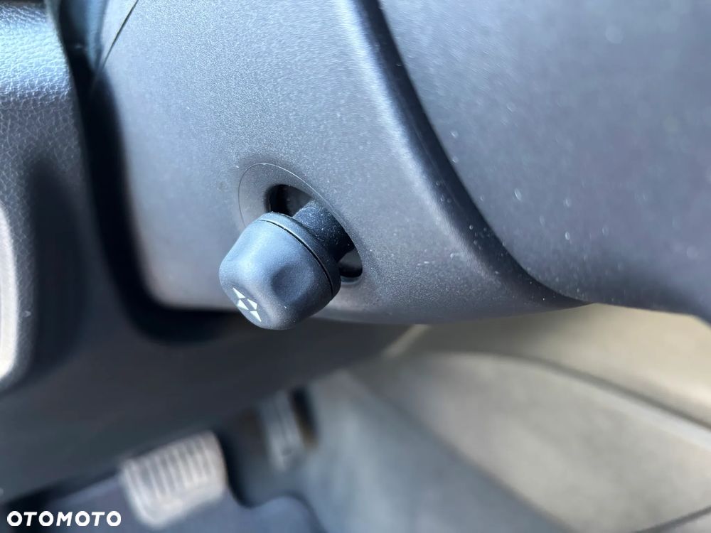 Jeep Grand Cherokee - 37