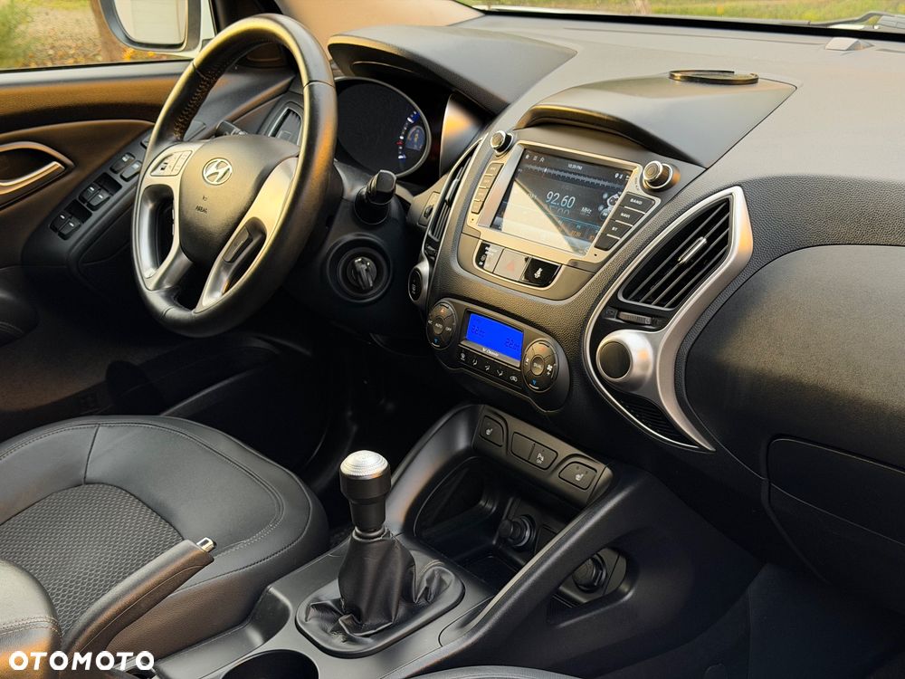 Hyundai ix35 2.0 Premium 2WD - 38