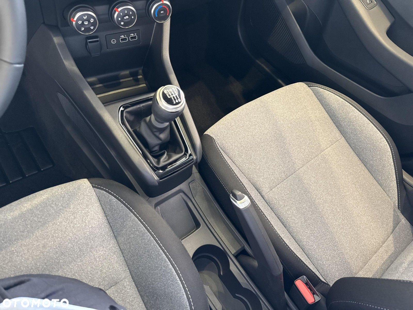Renault Clio - 13