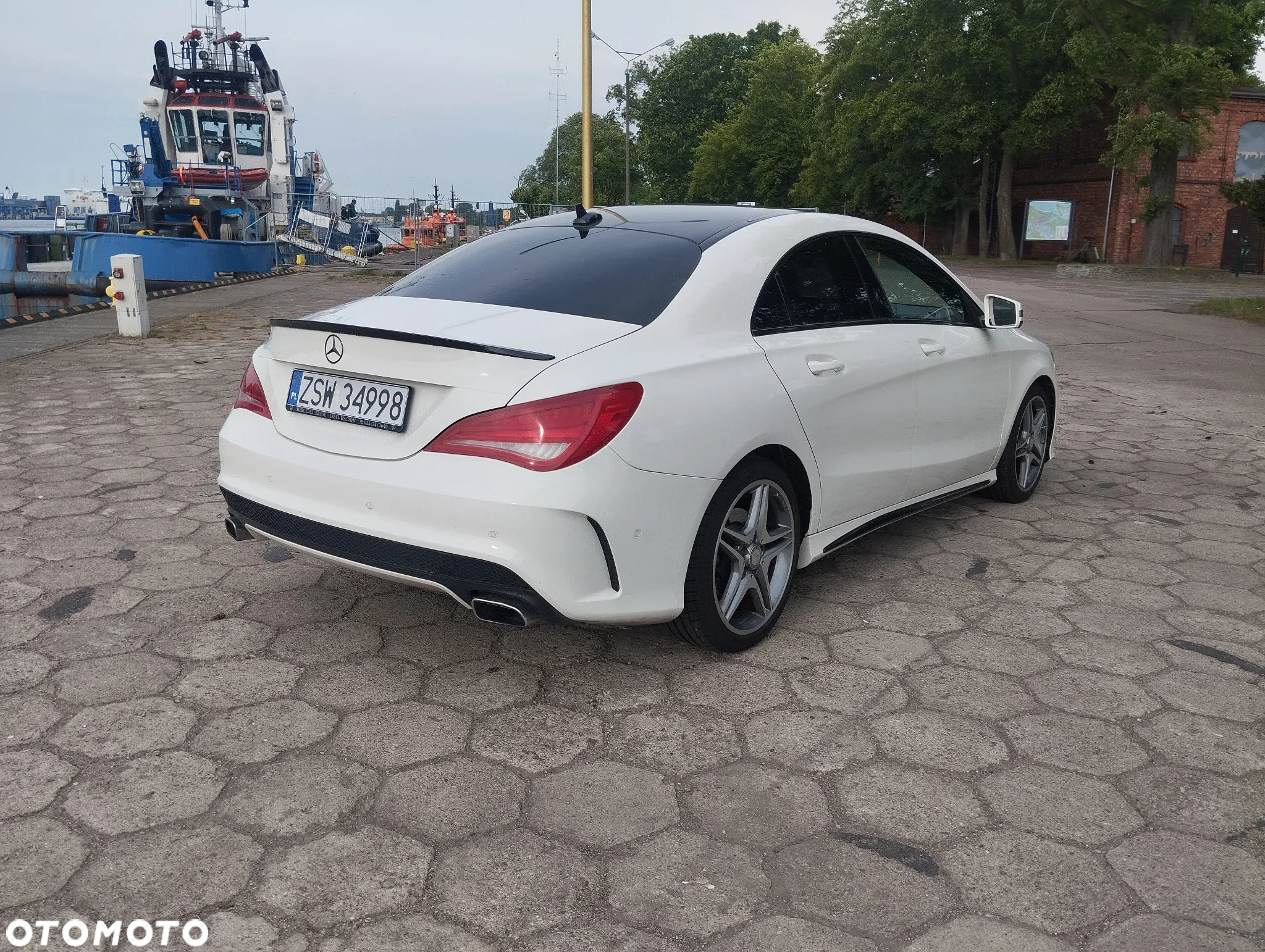 Mercedes-Benz CLA - 16