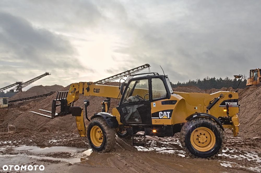 Caterpillar TH360B - 2