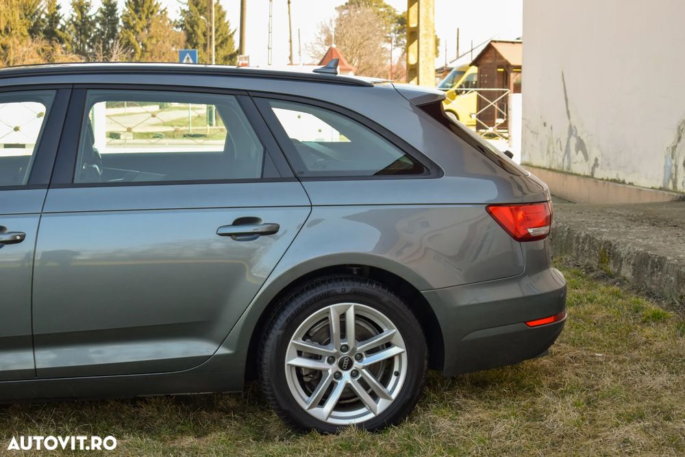 Audi A4 2.0 TDI ultra S tronic Design - 18