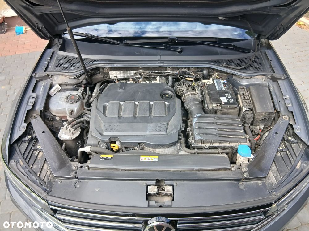 Volkswagen Passat 2.0 TDI SCR Business - 38