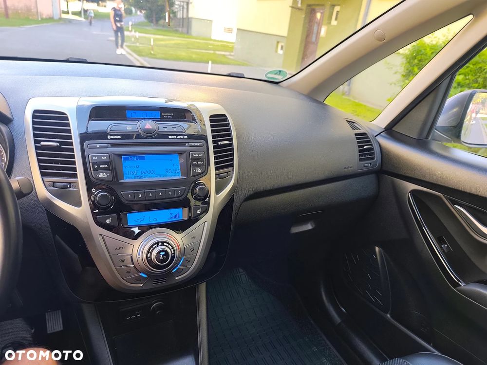 Hyundai ix20 1.4 Premium - 17
